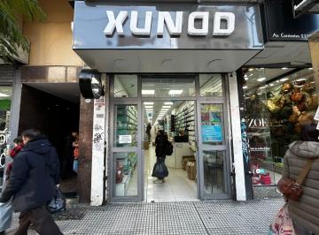 Local comercial · 210m² · Amplio Local en Venta en Once, Ciudad de Buenos Aires