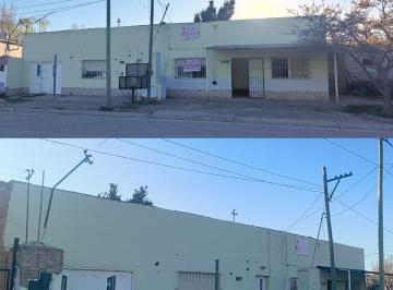 Casa · 483m² · 4 Ambientes · 2 Cocheras · Venta de 2 Casa Dentro de 1 Terreno