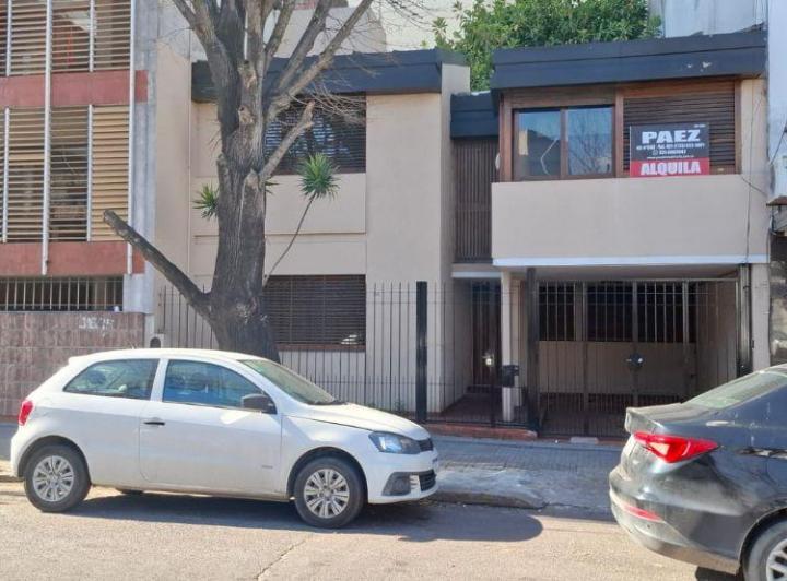 Casa · 120m² · 5 Ambientes · 1 Cochera