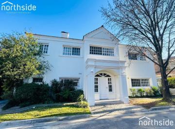 Casa · 320m² · 5 Ambientes · 2 Cocheras · Casa en Alquiler Barrio Cerrado San Juan (Santa Rita)