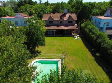 Casa · 205m² · 5 Ambientes · 6 Cocheras · Venta | Alquiler Casa en El Portillo Barrio Cerrado Pilar