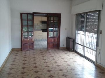 Departamento · 198m² · 4 Ambientes · 1 Cochera · Departamento 3 Ambientes con Dependencia.