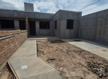 Casa de 3 ambientes, Luzuriaga · Venta Moderna Casa a Estrenar | Luzuriaga, Maipú (Cercano a Club Regatas)