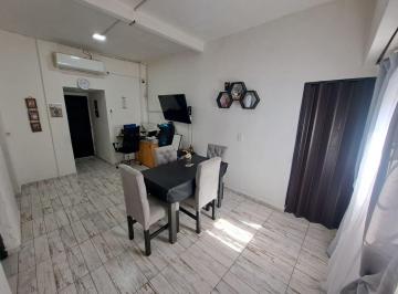 PH · 60m² · 3 Ambientes · PH 3 Ambientes Venta Caseros Terraza