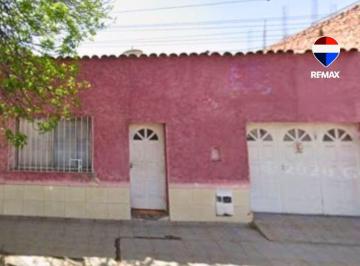 Casa · 160m² · 4 Ambientes · 1 Cochera · Casa con Local Comercial en Venta Macrocentro