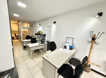Oficina comercial · 41m² · 1 Ambiente · Alquiler Oficina Rioja Al 3700