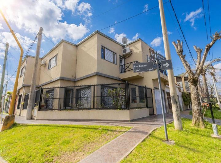 Casa · 132m² · 7 Ambientes · 1 Cochera