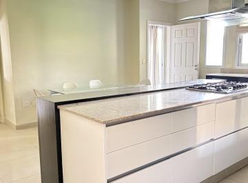 Casa · 310m² · 5 Ambientes · 6 Cocheras · Casa en Venta en Barrio Cerrado Los Berros, Bella Vista