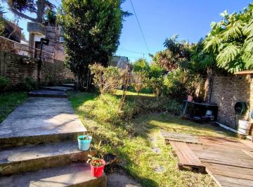 Casa · 55m² · Terreno Baldío Único con Mejoras de 8,66 m X36 m de Fondo, zona Holters, Ideal Proyecto