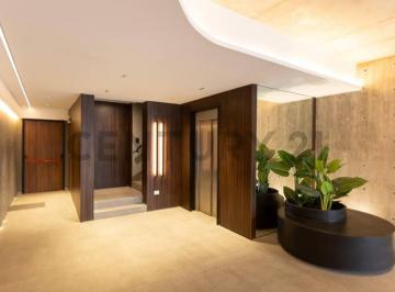 Departamento · 73m² · 3 Ambientes · Venta Departamento 3 Ambientes en Flores Edificio de Categoría