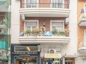 Departamento · 56m² · 3 Ambientes · PH 3 Ambientes 82 m² con 2 Patios a Reciclar Pb Oportunidad! - Venta