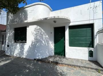 Casa · 200m² · 7 Ambientes · 2 Cocheras · Dos PH en Block. 3 y 4 Ambientes. Entrada Para Auto. San Jose.