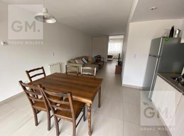 Departamento · 48m² · 2 Ambientes · 1 Cochera · Excelente Dos Ambientes en Alquiler en Adrogue C/cochera!