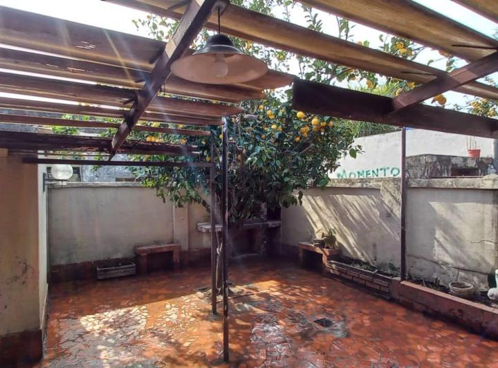Casa · 60m² · 7 Ambientes · 1 Cochera
