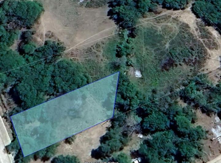 Terreno · 1145m²