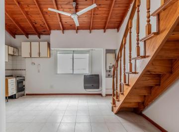 PH · 46m² · 3 Ambientes · Se Vende con Renta PH de 3 Ambientes / Balcón