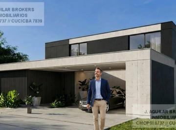 Casa · 330m² · 5 Ambientes · 2 Cocheras · Venta - Casa 9 Ambientes - Costas - Puertos Escobar