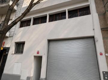 Depósito · 741m² · 4 Cocheras · Alquiler: Galpón / Deposito con Oficinas y Entrada de Camiones en Villa Crespo