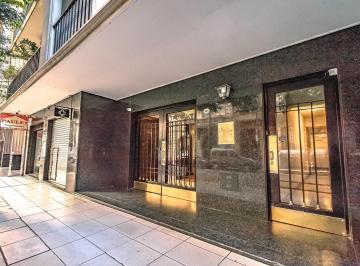 Departamento · 200m² · 7 Ambientes · Plaza Vicente Lopez - Piso Alto en Contrafrente a Pulmón Abierto - Super Luminoso - Seg 24 Hs.