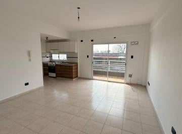 Departamento · 40m² · 2 Ambientes · Alquiler - Dpto 2 Ambientes con Balcon - Larrea 1800