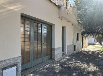 Casa · 95m² · 5 Ambientes · Venta de Casa Alto Alberdi 3 Dorm.