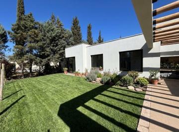 Casa de 5 ambientes, Luján de Cuyo · Venta, Casa Moderena, Barrio Privado 3 Dorm. a Estrenar