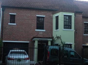 fachada de frente · Alquilo Hermoso Chalet en Barrio Ingles de Hurlingham