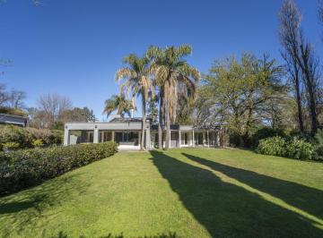 Casa · 262m² · 4 Ambientes · 2 Cocheras · Casa en Venta en Tortugas Country Club de 4 Amb con Gran Lote