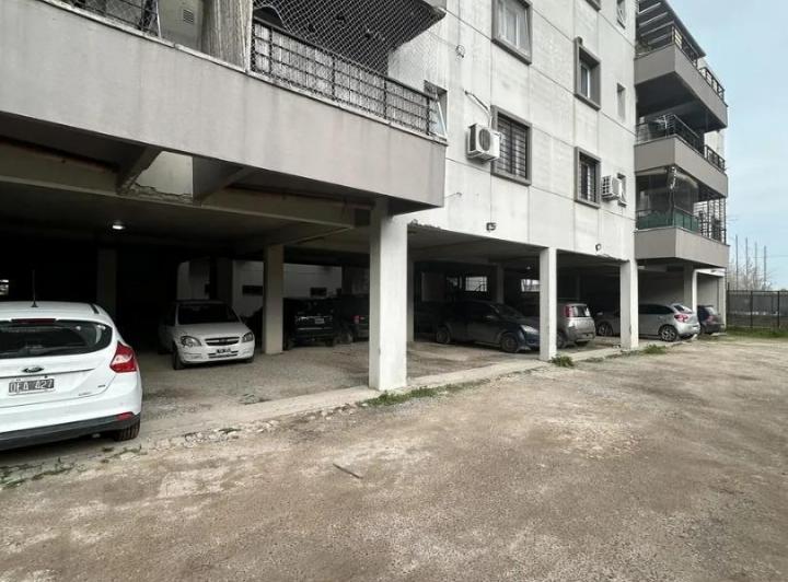 Departamento · 79m² · 4 Ambientes · 1 Cochera