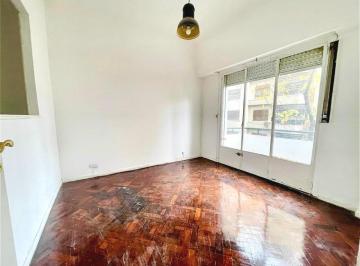 Departamento · 50m² · 3 Ambientes · 3 Ambientes 49 m Totales con Balcón Al Frente - Segundo Piso por Escalera