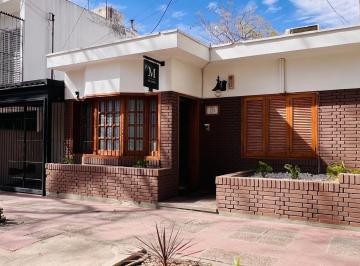 Casa · 154m² · 6 Ambientes · Casa en Venta Barrio Bombal, Ciudad de Mendoza.