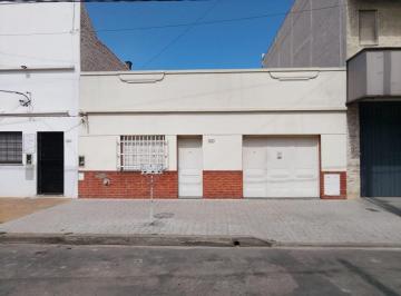 Casa · 208m² · 3 Ambientes · 1 Cochera · Casa en Lomar del Mirador, Pcia de Buenos Aires