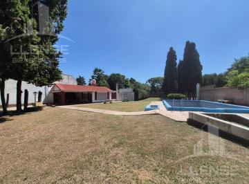Casa · 120m² · 3 Ambientes · Casa 3 Ambientes Sobre Lote de 1250 m² con Pileta y Quincho en Venta - Ranelagh