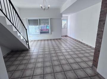 Casa · 140m² · 4 Ambientes · 1 Cochera · Casa Dúplex en Alquiler en Victoria, Entre Ríos, Argentina