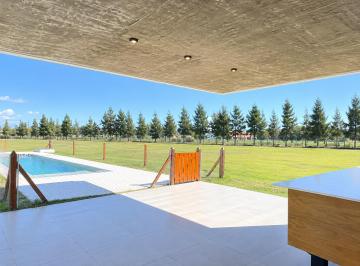 Casa de 4 ambientes, San Vicente · Venta - Casa en Fincas de San Vicente Sporting C/ Pileta