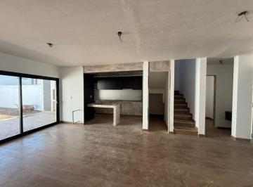Casa de 4 ambientes, Córdoba · Venta Duplex de Categoría en Colinas de Manantiales - 3 Dormitorio, a Estrenar