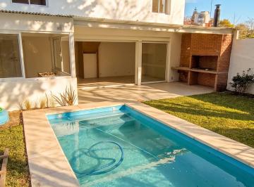 Casa de 5 ambientes, San Isidro · Dueño Directo - Apto Credito - Casa 4 Dorm Reciclada a Nueva con Pileta y Jardin