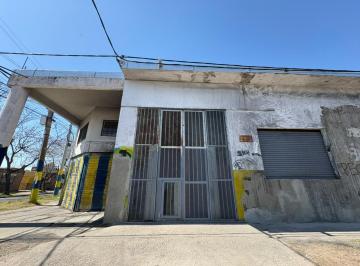 Bodega-Galpón · 500m² · 7 Ambientes · Galpón en Alquiler en Rosario Multiples Usos