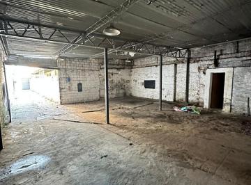 Bodega-Galpón · 205m² · Galpón Comercial