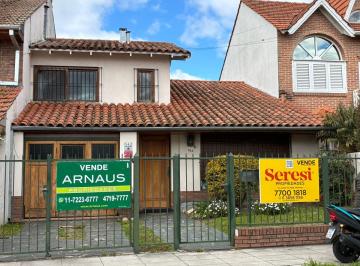Casa de 9 ambientes, San Isidro · Casa Venta Martinez