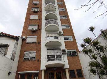 Departamento · 43m² · 2 Ambientes · 1 Cochera · Departamento Dos Ambientes con Cochera en Excelente Ubicacion de Banfield