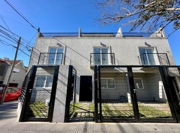 Casa de 4 ambientes, Vicente López · Inmejorable Dúplex a Estrenar - Suite, Jardín, Play y Cochera