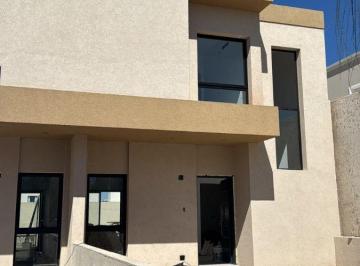 Casa de 5 ambientes, Córdoba · Vendemos Duplex 3 Dorm. Docta (Entrega 45 Dias)