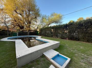 Casa · 86m² · 2 Ambientes · 1 Cochera · Casa en Funes