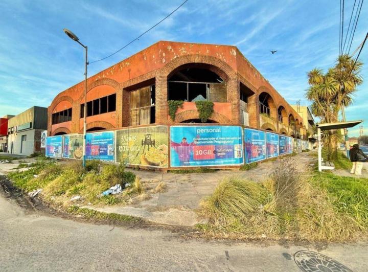 Local comercial · 1650ha · 1 Cochera