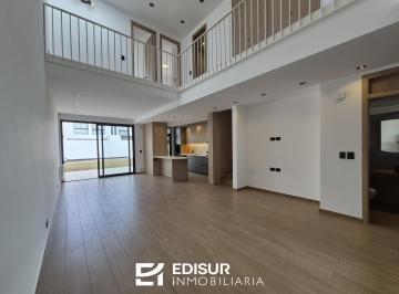 Casa · 180m² · 4 Ambientes · 2 Cocheras · Excelente Duplex en Venta en Campo Chico
