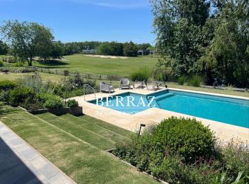 Casa · 350m² · 4 Ambientes · 2 Cocheras · Casa Alquiler Temporario 3 Dorm. Estancias del Pilar Lote de 1200 m² Pilar