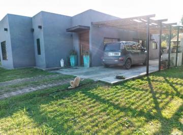 Casa · 110m² · 4 Ambientes · 1 Cochera · Venta Casa 4 Ambientes con Pileta en Barrio Tipas Blancas - Yei Porá Anticipo y Cuotas