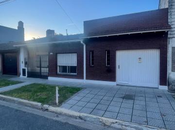 PH · 90m² · 3 Ambientes · 1 Cochera · Casa PH 3 Ambientes en Venta en Hurlingham