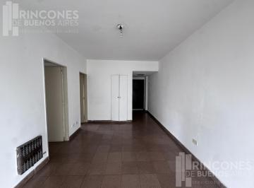 Departamento · 48m² · 3 Ambientes · Hermoso 3 Amb Balcón Al Frente, Excelente Zona San Telmo